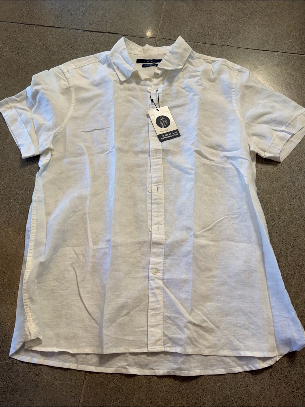Perry Ellis White Short-Sleeve Casual Button-Down Shirt